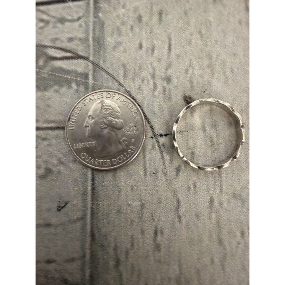 Avon Sterling Silver 925 Celtic Knot Band Size 7 Ring - Picture 6 of 8